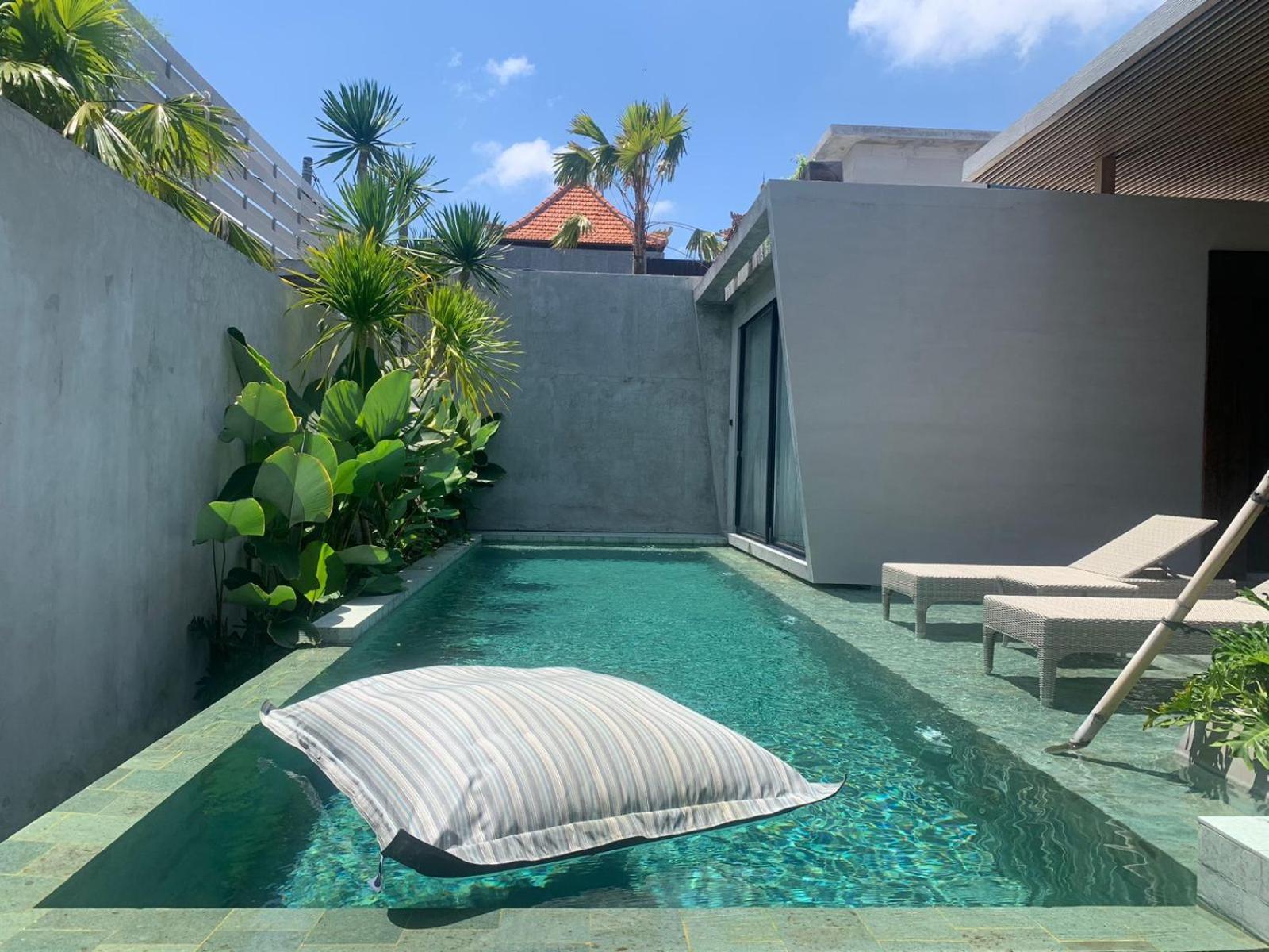 Inspira Seminyak Vila Exterior foto