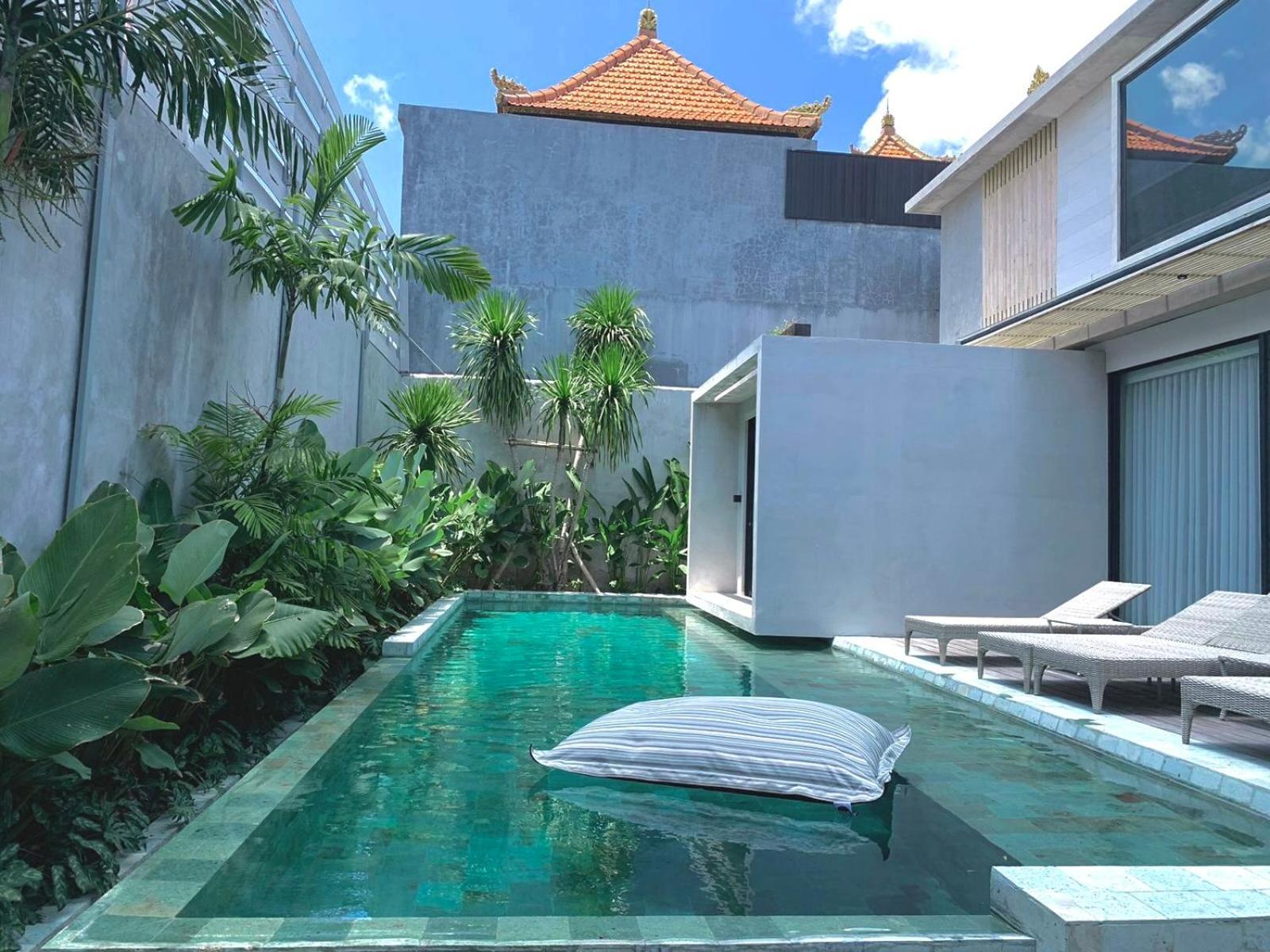 Inspira Seminyak Vila Exterior foto